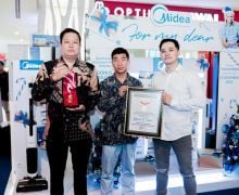 Midea Indonesia Raih Rekor Untuk Kegiatan Cuci 2000 AC Gratis - JPNN.com