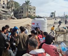 Warga Palestina Terima Bantuan Air Bersih Hingga Makanan, Alhamdulillah - JPNN.com