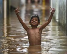 BPBD DKI Sebut 24 RT di Jakarta Masih Terendam Banjir - JPNN.com