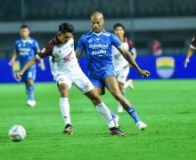 Skor Akhir Persib vs PSM Imbang 0-0, Maung Tak Bertaring di Depan Bobotoh - JPNN.com