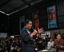 Anies Berjanji Bangun Stadion dan Jalur Kereta di Banjarmasin, Lalu Sebut Nama Jonan - JPNN.com