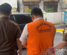Diduga Korupsi Dana Desa, Eks Kades di Aceh Barat Ditahan Jaksa - JPNN.com