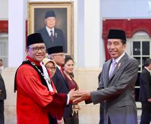 MK Sebut Tindakan Jokowi Bukan Pelanggaran Hukum, tetapi Tidak Etis - JPNN.com