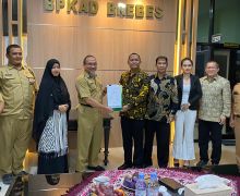 PHI Group & Pemkab Brebes Kerja Sama Pemanfaatan Hotel Kencana - JPNN.com