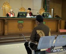 Terbukti Korupsi, Mantan Wali Kota Bandung Yana Mulyana Divonis 4 Tahun Penjara - JPNN.com