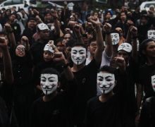 Rektor UII Nilai Indonesia Alami Degradasi Demokrasi - JPNN.com