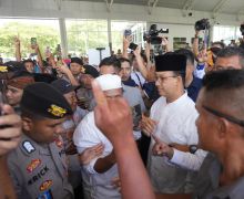 Mendarat di Lombok, Anies Baswedan Langsung Deklarasikan Kemenangan - JPNN.com