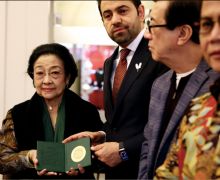 Suarakan Kemanusiaan dan Lingkungan, Megawati Terima Penghargaan dari Majelis Hukama Al-Muslimin - JPNN.com