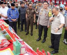 Polda Riau Bongkar Kasus Pengoplosan 18 Ton Beras Subsidi jadi Premium di Pekanbaru - JPNN.com