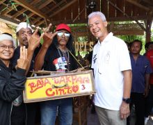 Musikus Jalanan Bikin Lagu untuk Ganjar, Tak Bisa Pilih Capres Lain - JPNN.com