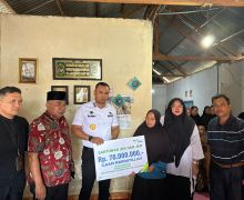 Petani Sijunjung Meninggal Tersambar Petir, BPJS Ketenagakerjaan Gerak Cepat Serahkan Hak Ahli Waris - JPNN.com