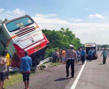 Bus Harapan Jaya Kecelakaan di Tol Mojokerto-Surabaya, Begini Kondisinya - JPNN.com