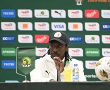 Piala Afrika 2023: Pelatih Senegal Dilarikan ke RS Setelah Timnya Tembus 16 Besar - JPNN.com