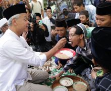Keluarga Besar Ponpes An Nur Bantul Dukung Ganjar, Ada Tradisi Lengseran - JPNN.com