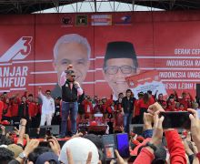 Kampanye di Lampung, Sekjen PDIP Sebut Kartu Sakti Bisa Selesaikan Ketidakadilan Bantuan - JPNN.com