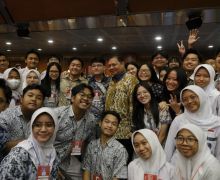 Menko Airlangga Sebut Bonus Demografi jadi Aset Mencapai Indonesia Emas 2045 - JPNN.com
