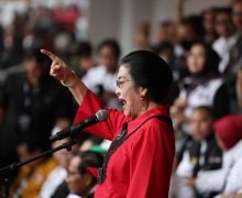 Konon Bu Mega Punya Perhitungan soal Perlu Tidaknya Bertemu Prabowo - JPNN.com
