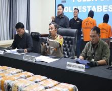 Polisi Sita 53 Kg Sabu-Sabu dari 2 Pelaku Jaringan Malaysia - JPNN.com