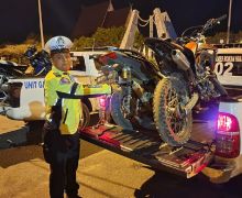 Patroli Blue Light Menjelang Pemilu 2024 di Rohul, Polisi Amankan 10 Sepeda Motor Berknalpot Bising - JPNN.com
