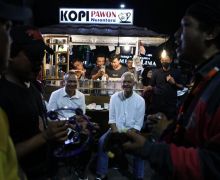 Masa Tenang: Ganjar Menonton Agak Laen di Yogya, Lalu Berwisata Kuliner & Mengopi Bareng Cak Lontong di Semarang - JPNN.com