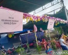 KPPS di Kupang Hias Sejumlah TPS dengan Tema Valentine - JPNN.com