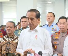 Surya Paloh jadi Buah Bibir, Prabowo Tenang di Samping Jokowi - JPNN.com