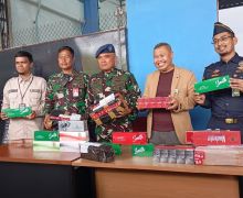 Avsec SMB II Palembang Gagalkan Penyelundupan 348 Slop Rokok Ilegal - JPNN.com