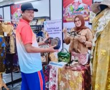 Gabung Rumah BUMN SIG Rembang, Oktavirasa Sukses Pasarkan Fesyen Ramah Lingkungan - JPNN.com