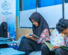 PIS Salurkan Bantuan Literasi Kelautan ke Sekolah Luar Biasa - JPNN.com