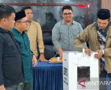 KPU Makassar Tuntaskan Rekapitulasi Suara Selama 8 Hari - JPNN.com