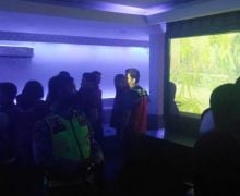 Kelab Malam di Jambi Dirazia Polisi, 2 Wanita Ketahuan Mengonsumsi Ekstasi - JPNN.com