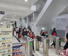 Selama Ramadan, Penumpang LRT Sumsel Boleh Makan & Minum saat Berbuka Puasa di Gerbong - JPNN.com