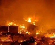 Kebakaran Melanda 95 Unit Rumah di Palmerah, Ini Dugaan Penyebabnya - JPNN.com