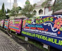 Polda Sumsel Banjir Karangan Bunga, Dapat Dukungan Berantas Debt Collector - JPNN.com