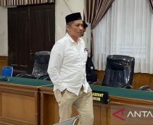 KPK Tetapkan Bupati Nonaktif Meranti Muhammad Adil Tersangka TPPU - JPNN.com