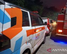 Kebakaran Gudang Peluru di Bogor, Puluhan Ambulans Siaga - JPNN.com