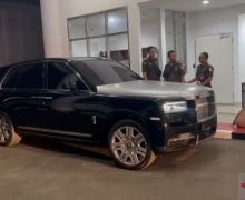 2 Mobil Mewah Ini Disita Kejagung dari Rumah Harvey Moeis dan Sandra Dewi - JPNN.com