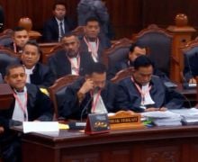 Sidang PHPU Memanas, Hakim Tegur Hotman Paris, BW Tak Terima Dibilang Mengeyel - JPNN.com