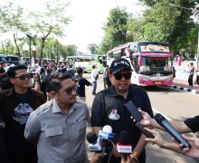 150 Bus Pulang Basamo yang Diinisiasi Andre Rosiade Diberangkatkan - JPNN.com