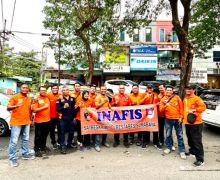 Inafis Polrestabes Surabaya Berbagi Takjil Kepada Masyarakat - JPNN.com