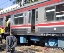 KRL Anjlok di Depan WTC Mangga Dua, KAI Commuter Rekayasa Operasi Perjalanan Kereta - JPNN.com