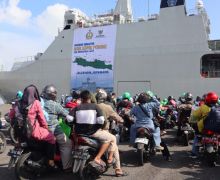 Angkutan Arus Balik Gratis TNI AL dengan Kapal Perang Diberangkatkan dari Surabaya - JPNN.com