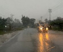 Cuaca Riau Hari Ini 15 April 2024, BMKG: Waspada Hujan Lebat dan Angin Kencang - JPNN.com