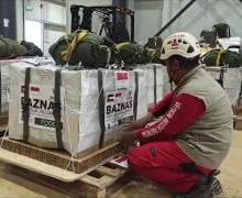 Bersama TNI AU, BAZNAS Terjunkan Bantuan untuk Palestina dari Udara - JPNN.com