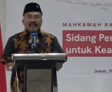 Hakim MK Diharapkan Menyelamatkan Demokrasi di Indonesia dari Ancaman Kepunahan  - JPNN.com