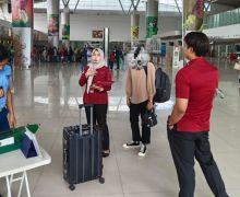 Imigrasi Blitar Mendeportasi Seorang Remaja ke Singapura - JPNN.com