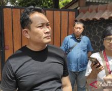 Lihat Langsung CCTV, Keluarga Brigadir RA Datangi TKP di Mampang - JPNN.com