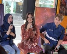 Rizky Billar dan Lesti Kejora Turun Tangan, Asila Maisa Rilis Lagu Menanti Waktu - JPNN.com