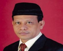 Zainal Bay: Tiga Putra Terbaik Fakfak Telah Bekerja Membangun SDM di Tanah Papua - JPNN.com