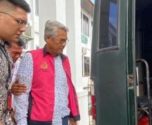 Eks Bupati Kuansing Sukarmis Ditahan Jaksa terkait Korupsi Rp 22,6 Miliar - JPNN.com